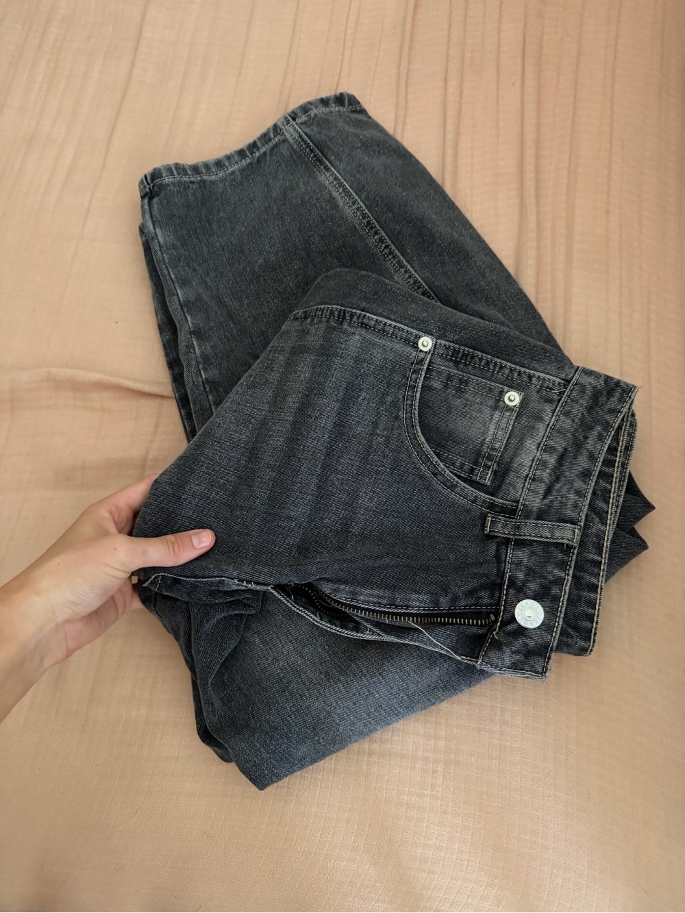 BLACK BARREL JEANS - Picture 6 of 14